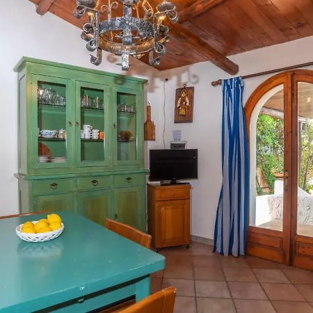 Locazione Turistica Gerania Appartamento Isola Rossa (Sassari)